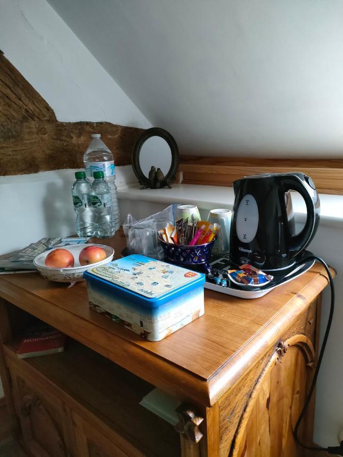 Apartamento Les Petits Champs Buais-les-Monts Exterior foto