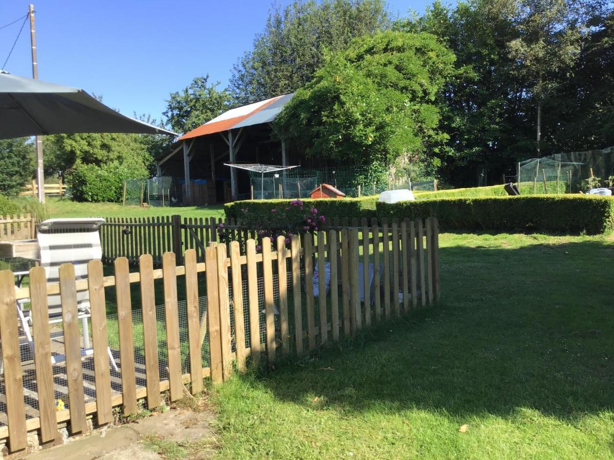 Apartamento Les Petits Champs Buais-les-Monts Exterior foto