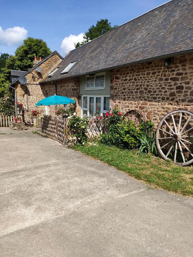 Apartamento Les Petits Champs Buais-les-Monts Exterior foto