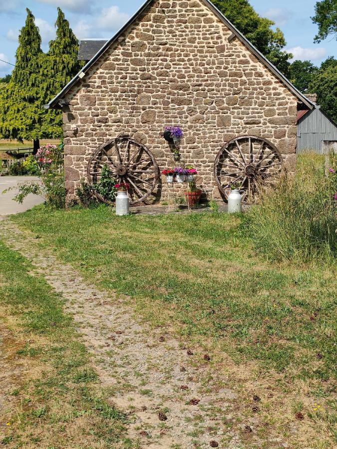 Apartamento Les Petits Champs Buais-les-Monts Exterior foto